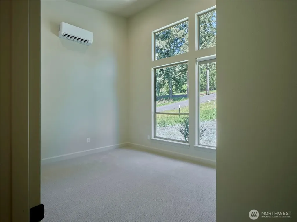 956 Paine Road Castle Rock WA 98611