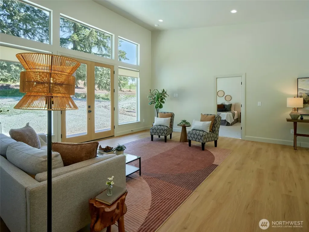 956 Paine Road Castle Rock WA 98611