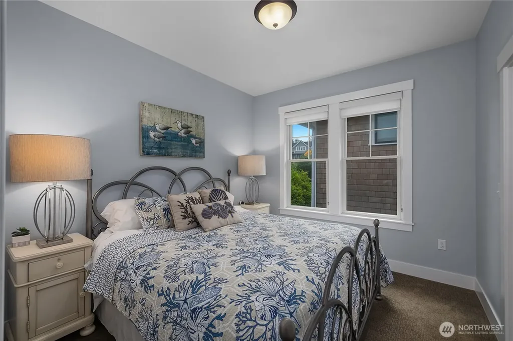61 Seaside Lane Pacific Beach WA 98571