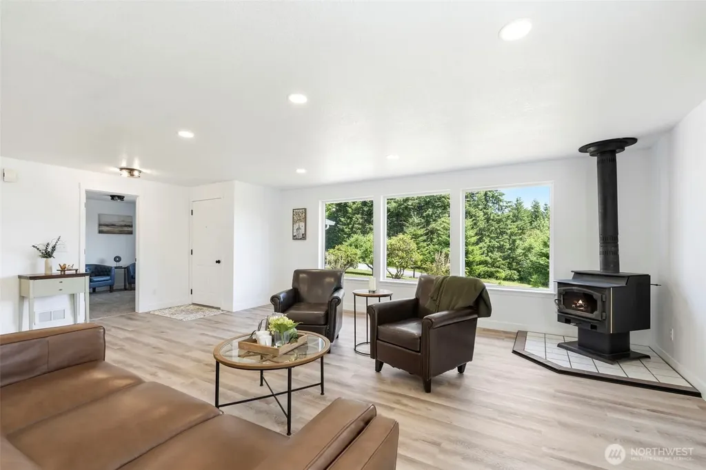 167 Hilltop View Drive Chehalis WA 98532