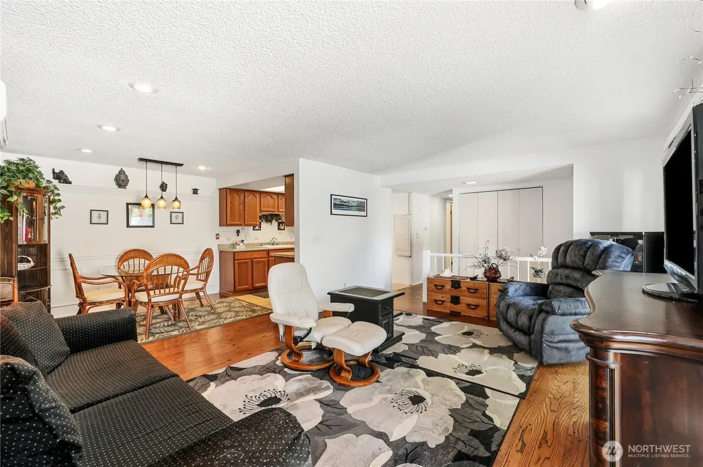 8618 Onyx Drive SW Lakewood WA 98498