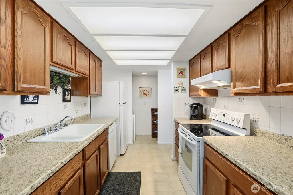 8618 Onyx Drive SW Lakewood WA 98498