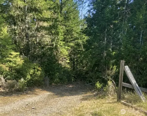 7611 N Triton Heights Road Lilliwaup WA 98555