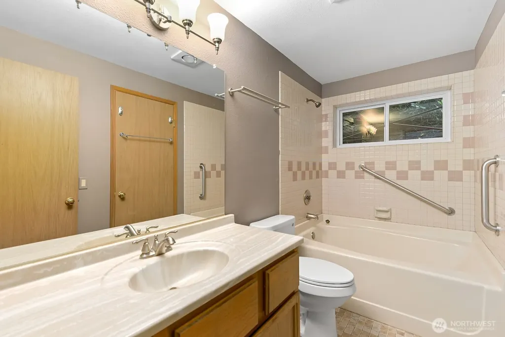 6920 California Avenue SW Seattle WA 98136