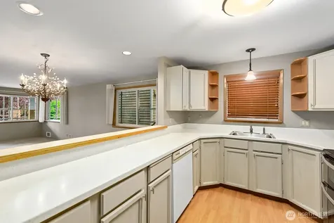 6920 California Avenue SW Seattle WA 98136