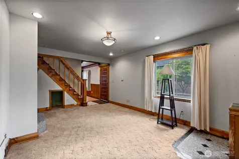 401 7th Street NW Puyallup WA 98371