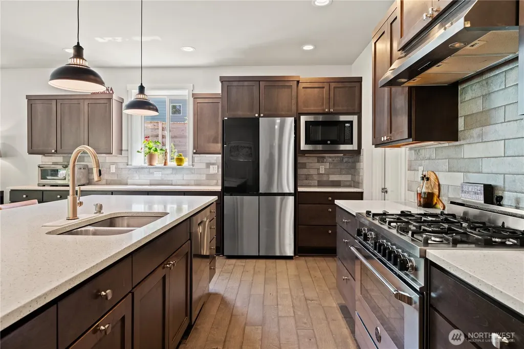 16424 252 Avenue SE Issaquah WA 98027