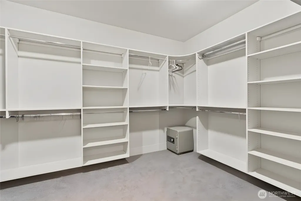 16424 252 Avenue SE Issaquah WA 98027