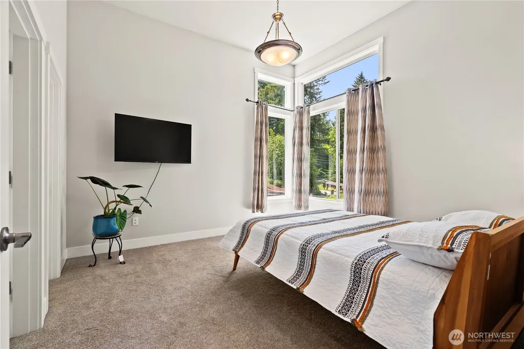 16424 252 Avenue SE Issaquah WA 98027