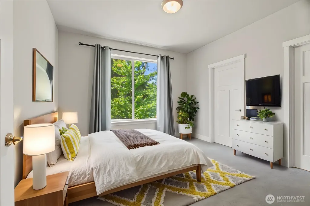 16424 252 Avenue SE Issaquah WA 98027