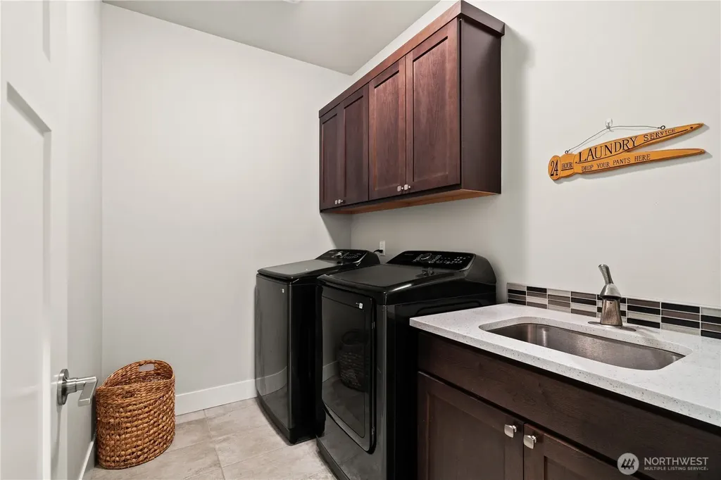 16424 252 Avenue SE Issaquah WA 98027