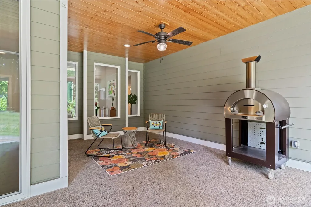 16424 252 Avenue SE Issaquah WA 98027