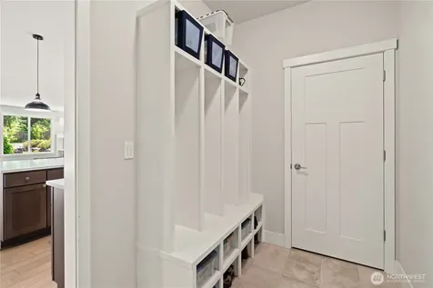 16424 252 Avenue SE Issaquah WA 98027