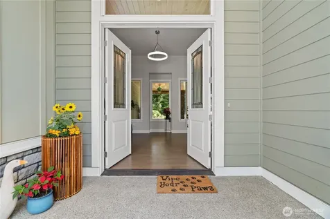 16424 252 Avenue SE Issaquah WA 98027