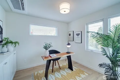 8319 25th Avenue NW Seattle WA 98117