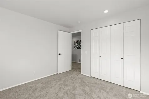 29105 13th Avenue S Federal Way WA 98003