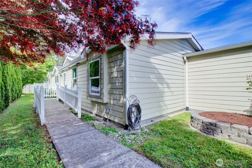 1115 Todd Place Burlington WA 98233