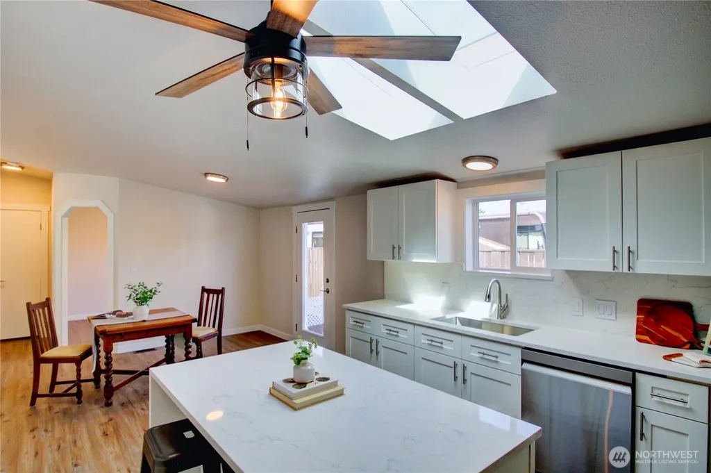 1115 Todd Place Burlington WA 98233