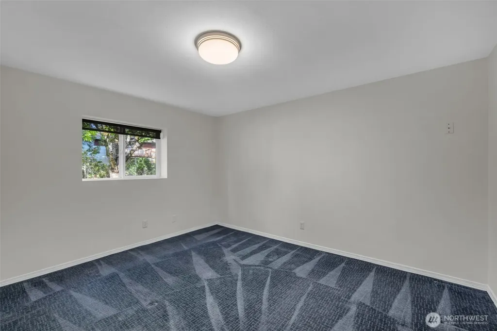 11633 18th Avenue SW Burien WA 98146