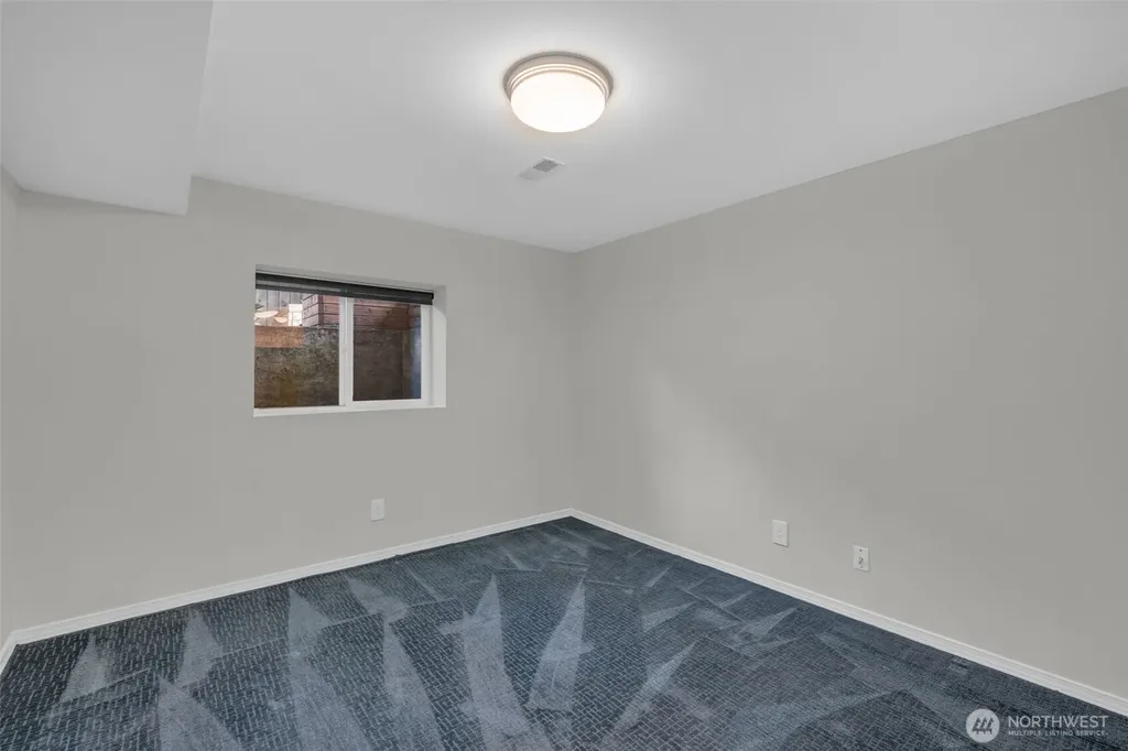 11633 18th Avenue SW Burien WA 98146