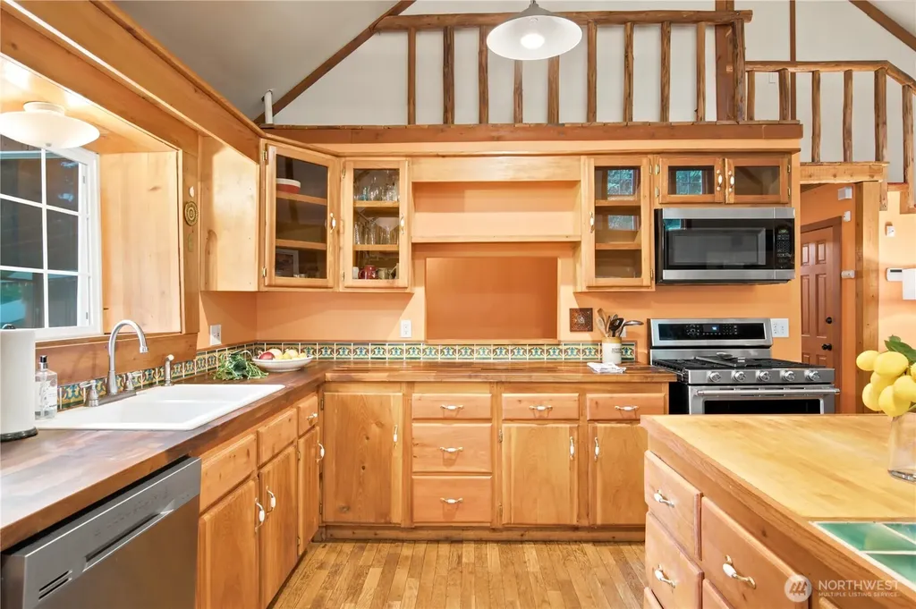 7697 SE Willock Road Olalla WA 98359