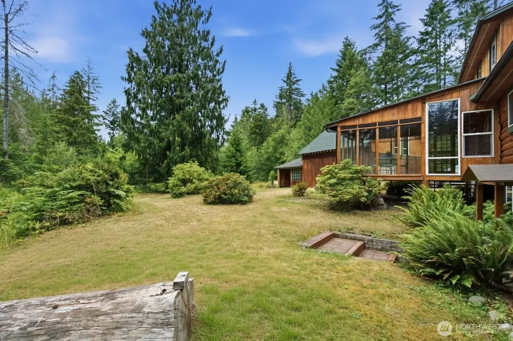 7697 SE Willock Road Olalla WA 98359