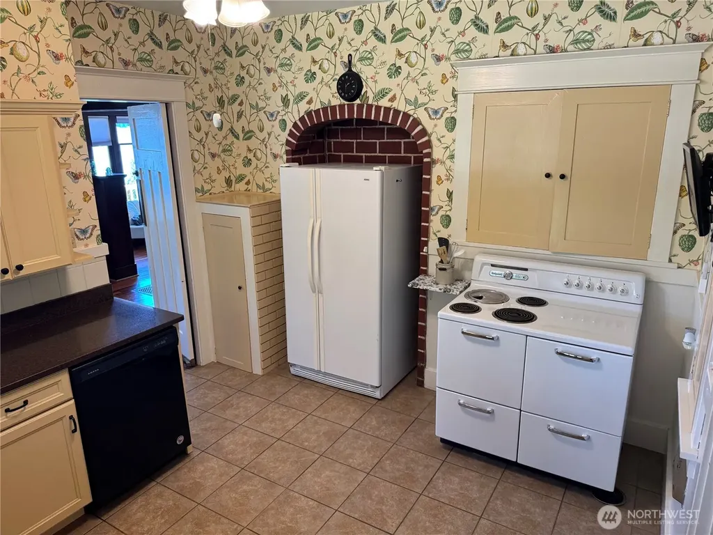 311231 Highway 101 Brinnon WA 98320