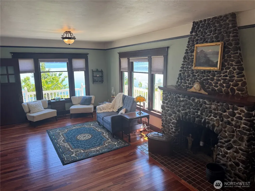 311231 Highway 101 Brinnon WA 98320