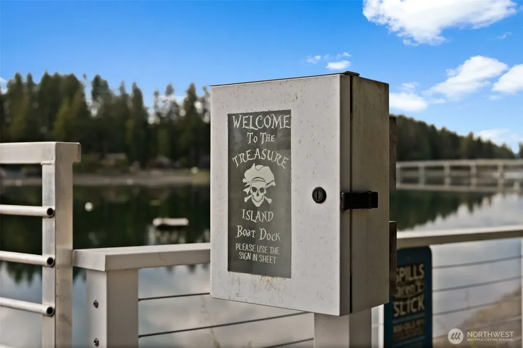 821 E Treasure Island Drive Allyn WA 98524