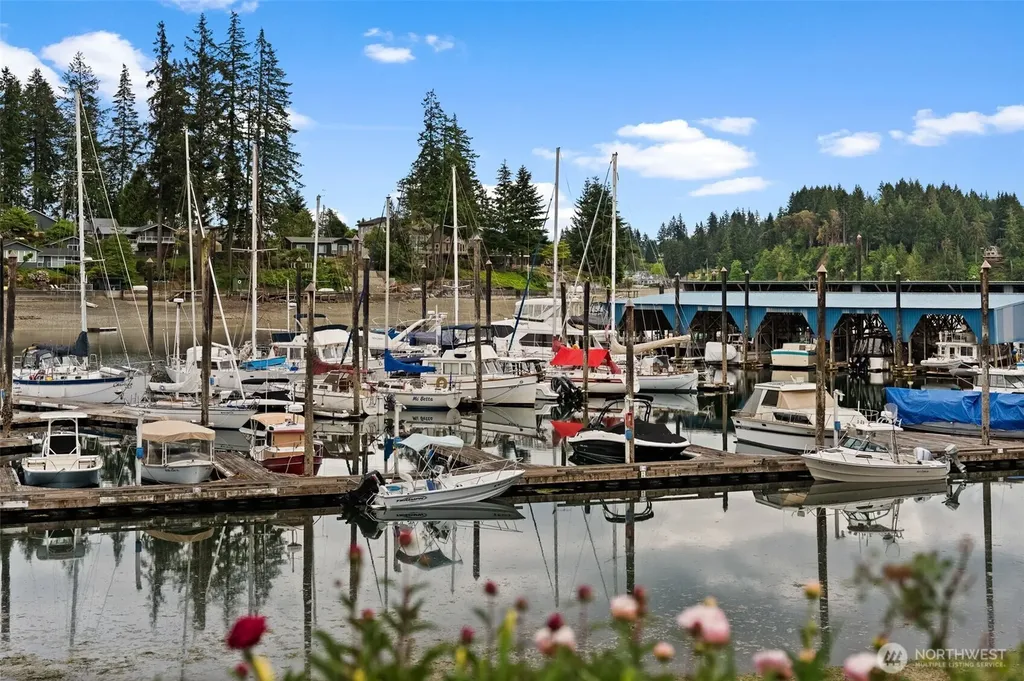 821 E Treasure Island Drive Allyn WA 98524