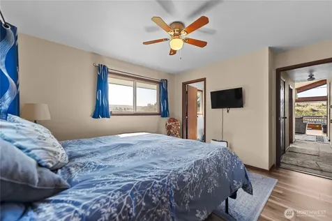5 Parkway Street W Omak WA 98841