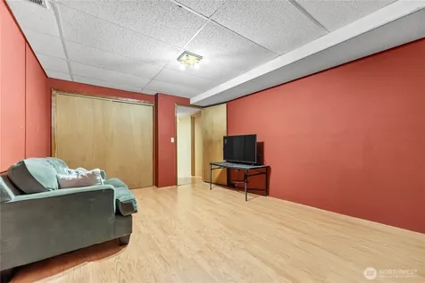 5 Parkway Street W Omak WA 98841