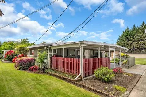348 7th Place SE Puyallup WA 98372