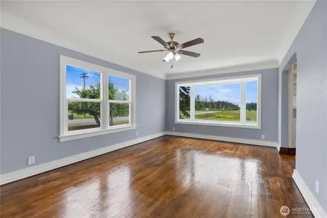 1159 Monroe Landing Road Oak Harbor WA 98277