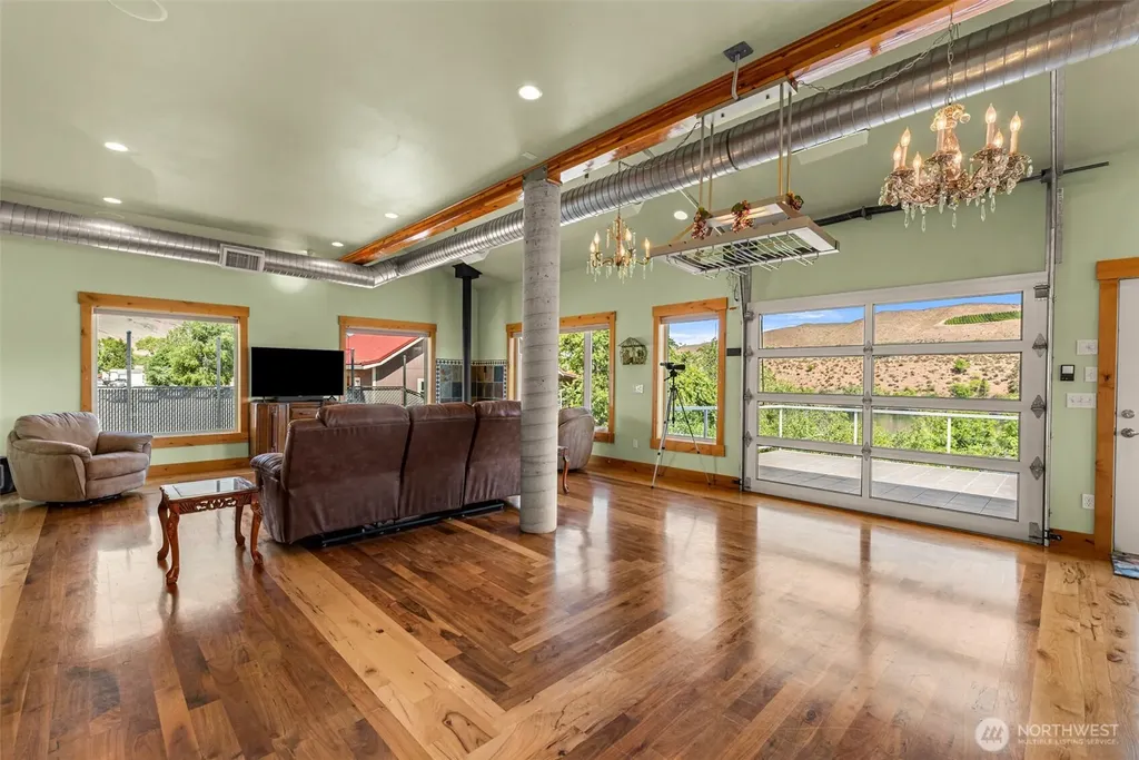 1307 Jefferson Avenue Bridgeport WA 98813