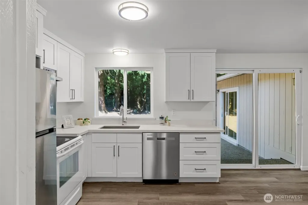 936 210th Avenue NE Sammamish WA 98074