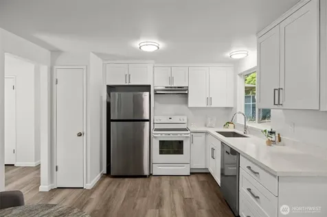 936 210th Avenue NE Sammamish WA 98074