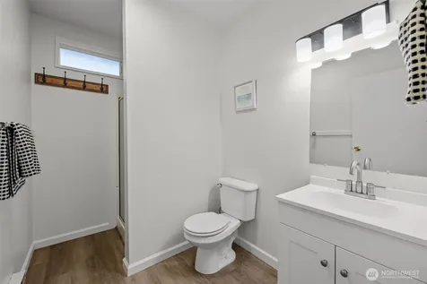 936 210th Avenue NE Sammamish WA 98074