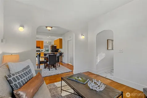 741 S Henderson Street Seattle WA 98108