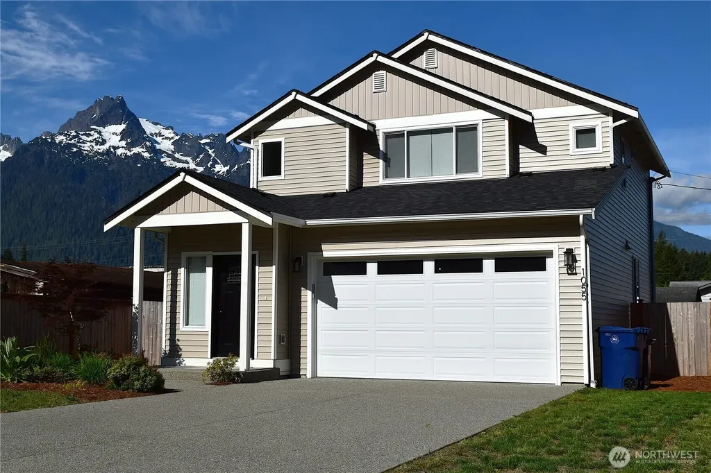 1055 Montague Avenue Darrington WA 98241