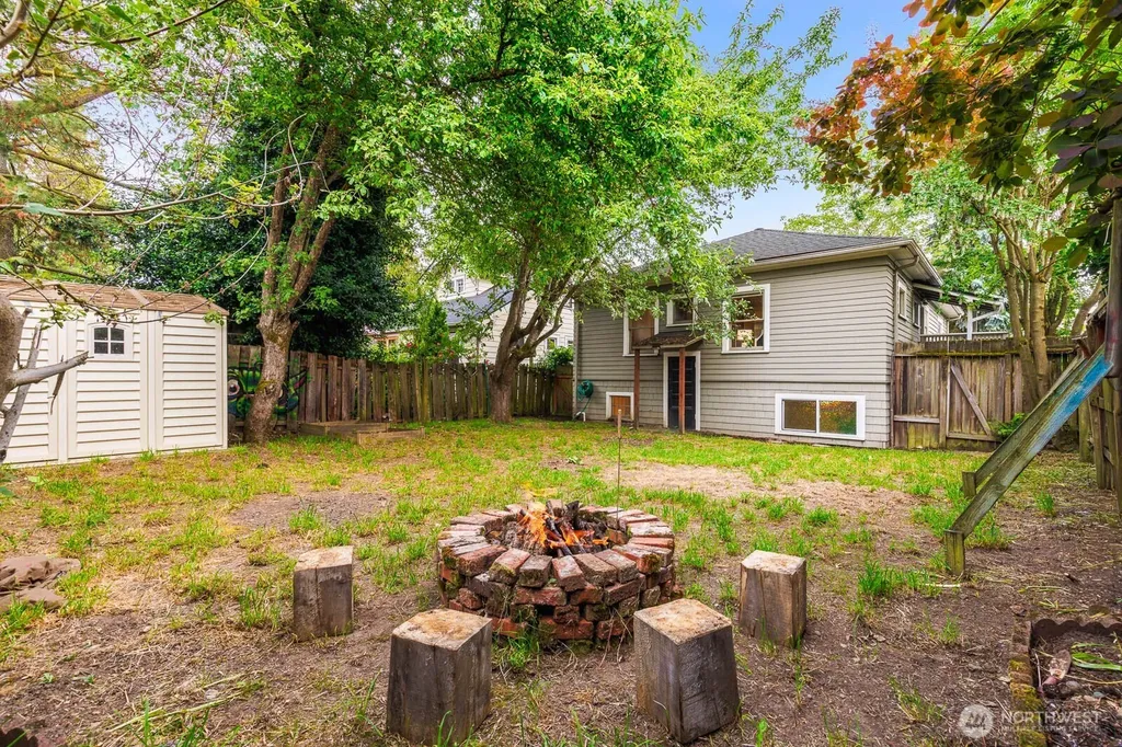 414 N 46th Street Seattle WA 98103