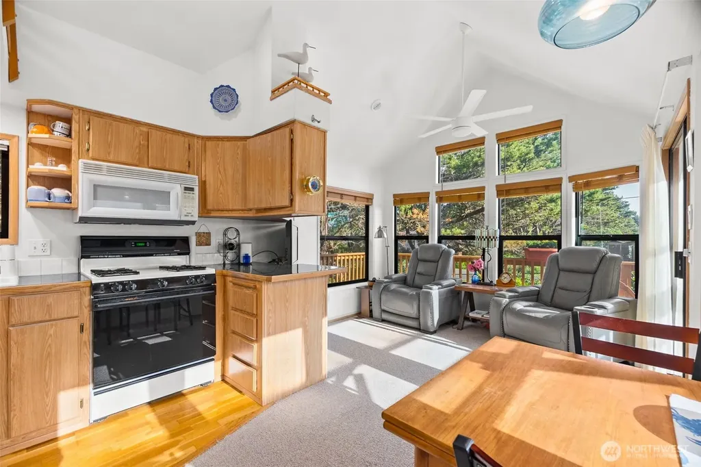 726 Marine Drive Grayland WA 98547