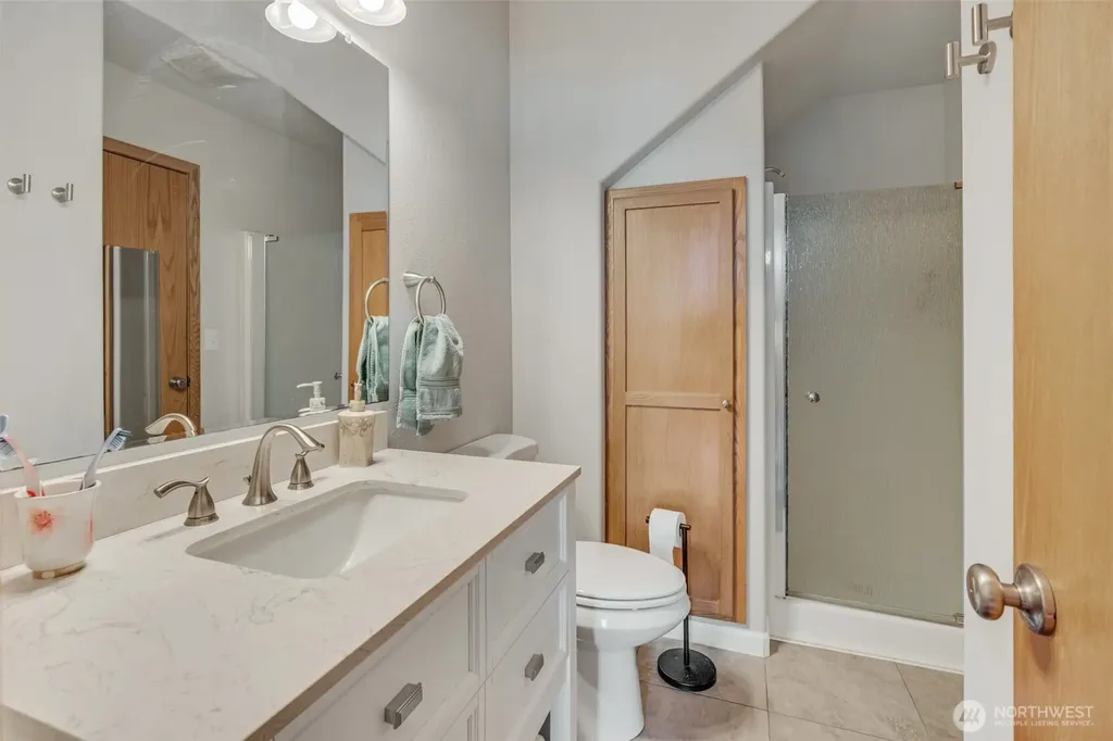 2681 E Timberlake West Drive Shelton WA 98584