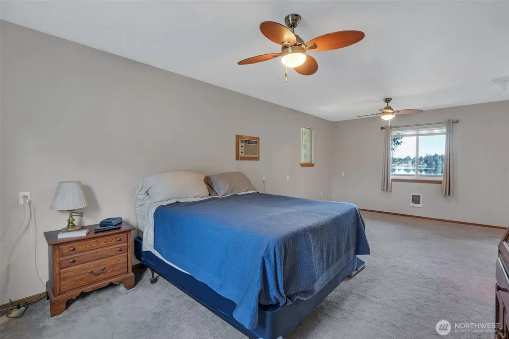 2681 E Timberlake West Drive Shelton WA 98584
