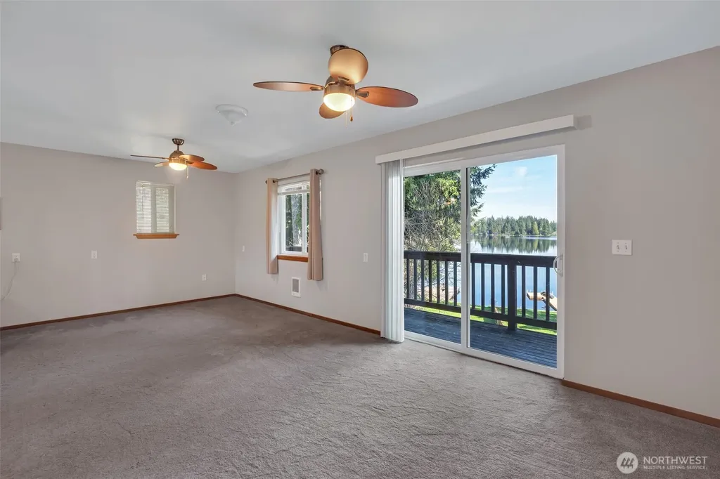 2681 E Timberlake West Drive Shelton WA 98584