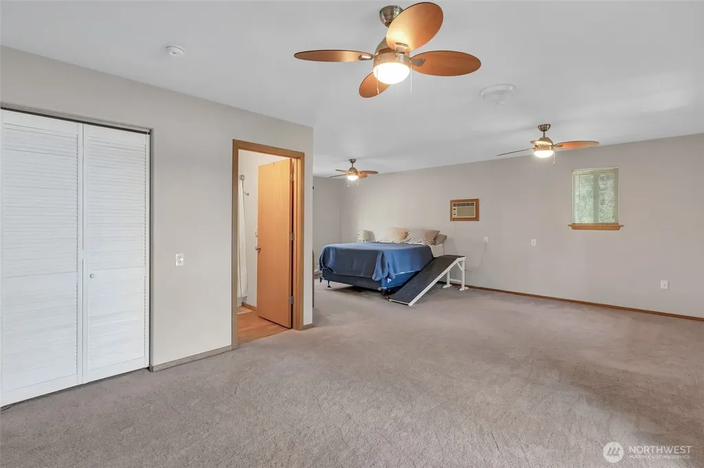 2681 E Timberlake West Drive Shelton WA 98584