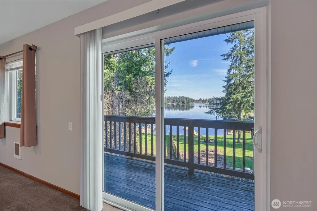 2681 E Timberlake West Drive Shelton WA 98584