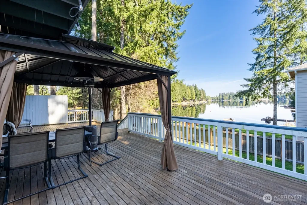 2681 E Timberlake West Drive Shelton WA 98584