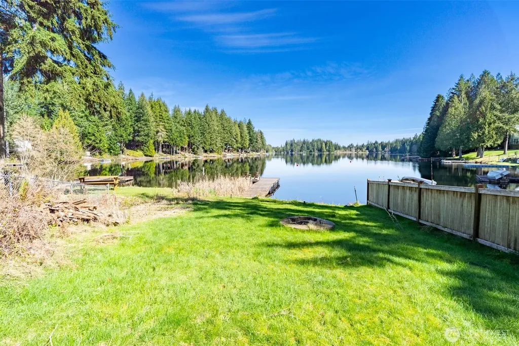 2681 E Timberlake West Drive Shelton WA 98584