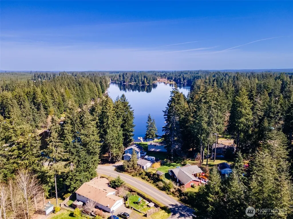 2681 E Timberlake West Drive Shelton WA 98584
